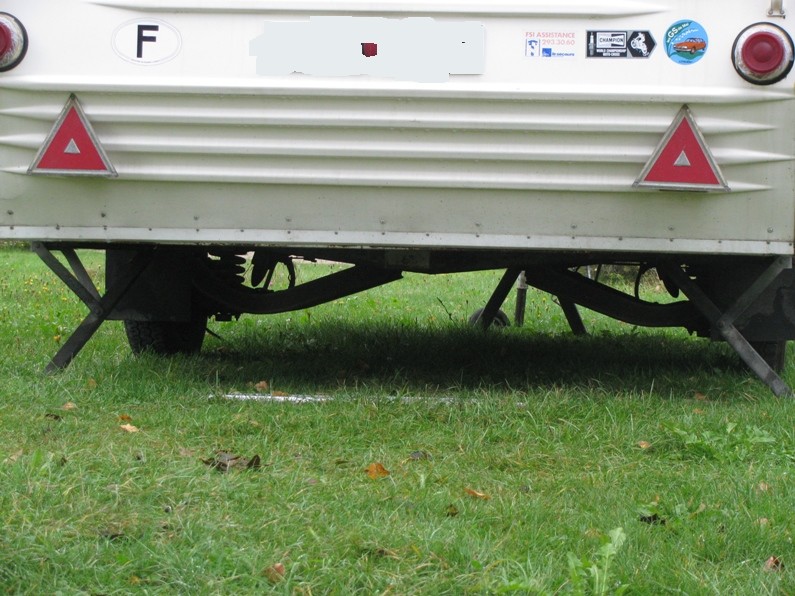 Caravane_ancienne1.jpg