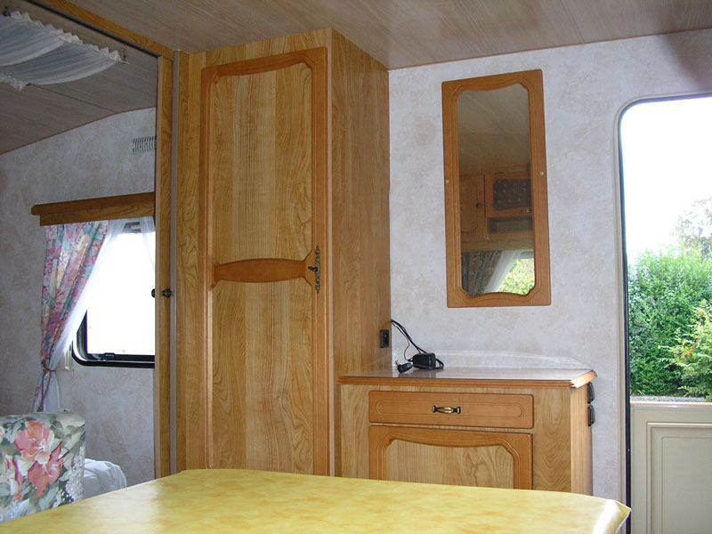 ZB-P9280714-BR.jpg