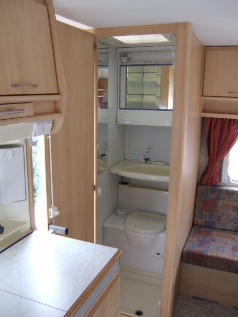 cainet toilettes monobloc.jpg
