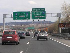 280px-AutobahnM1HU-3.JPG