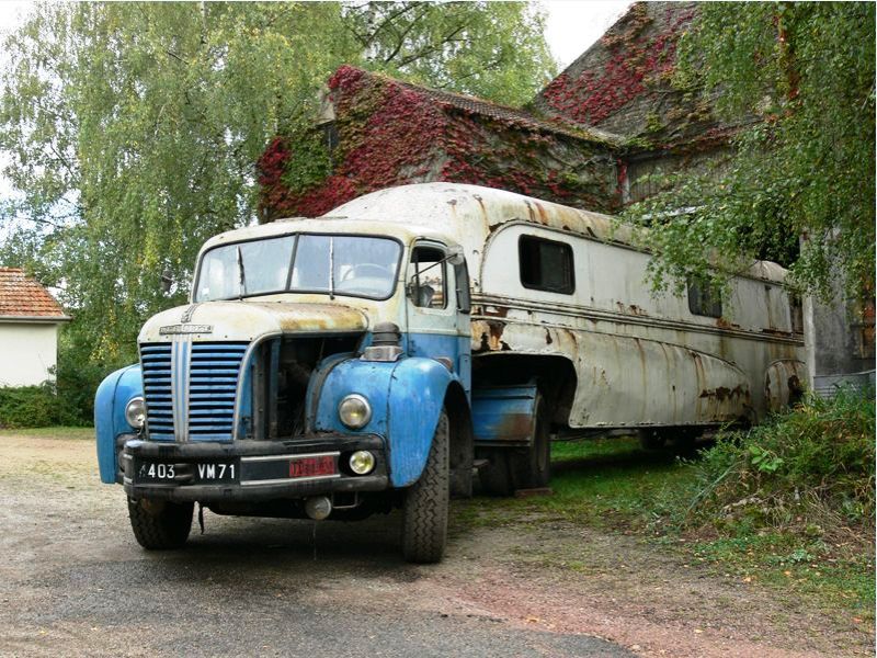 Berliet+ caravane Assomption.jpg
