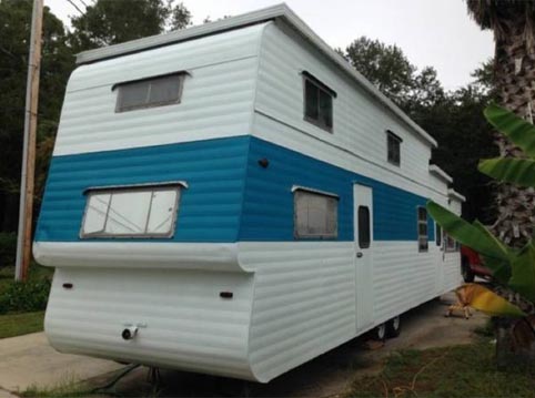 1954-22Two-Story22-Vintage-Travel-Trailer-For-Sale-001.jpg