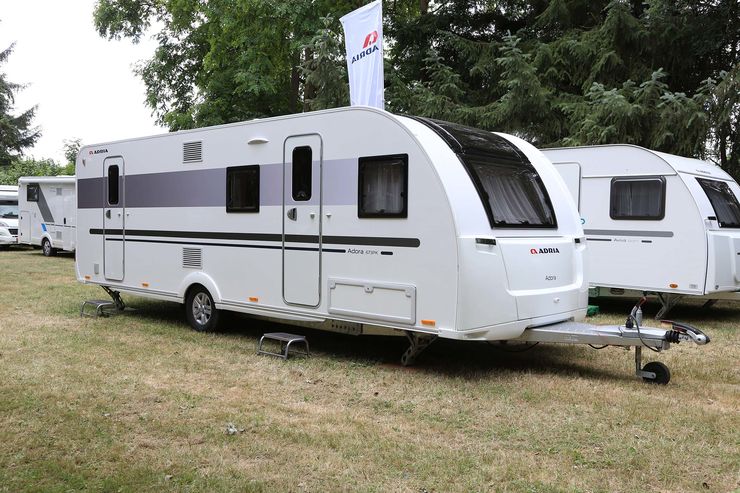 Adria-Adora-673-PK-2019--fotoshowBig-27bc8db2-1173092.jpg