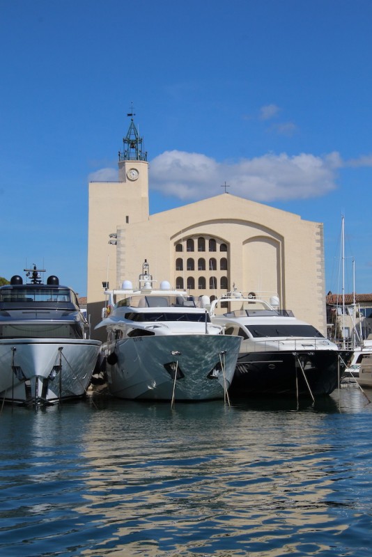 IMG_0227.JPG Eglise St François d'Assise Port Grimaud.JPG