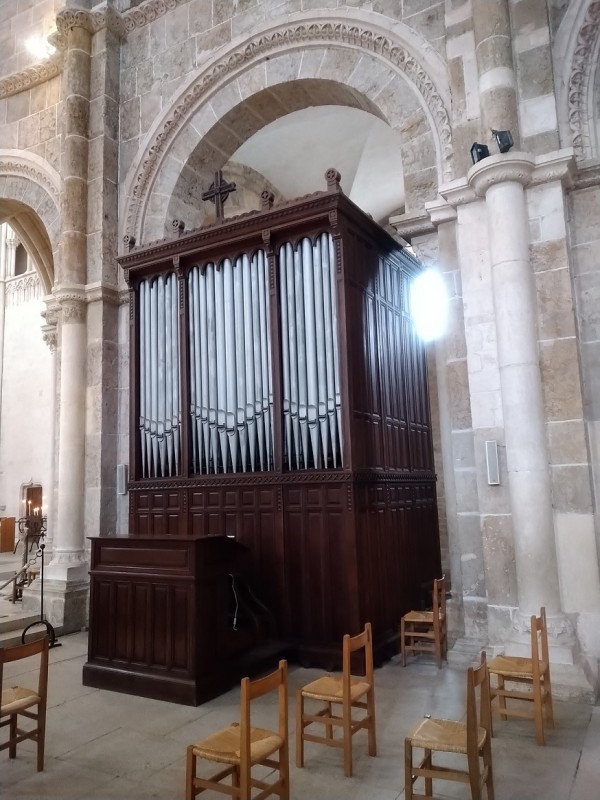 L'orgue de la basilique.jpg