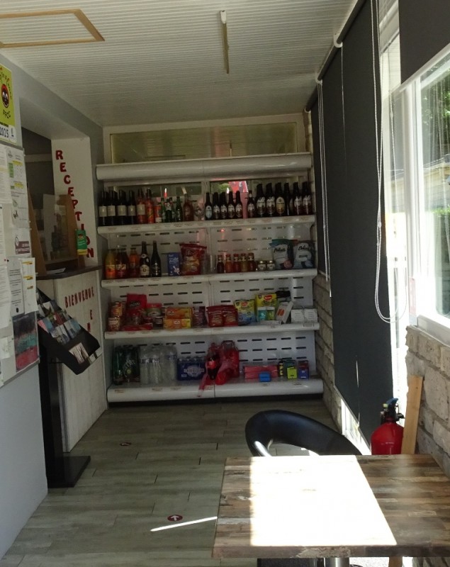 12 PETITE EPICERIE.JPG