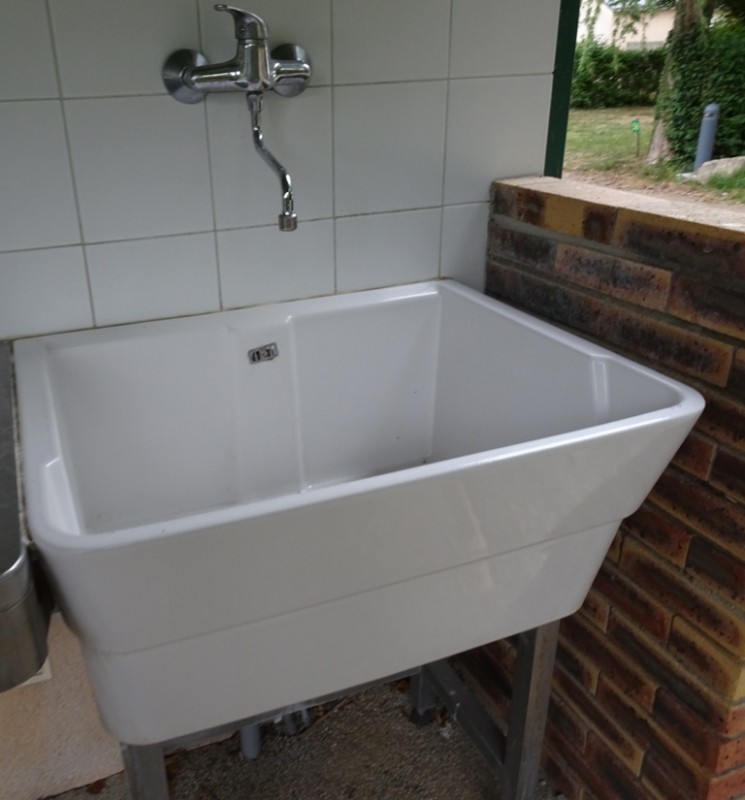 08 BAC A LINGE.JPG