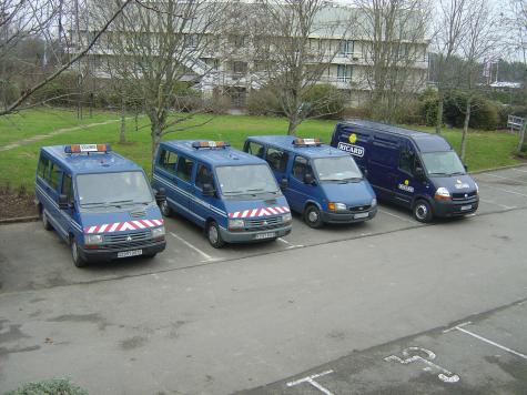 gendarmes_et_ricard.jpg