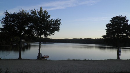 w10 lac st Etienne Cantales.jpg